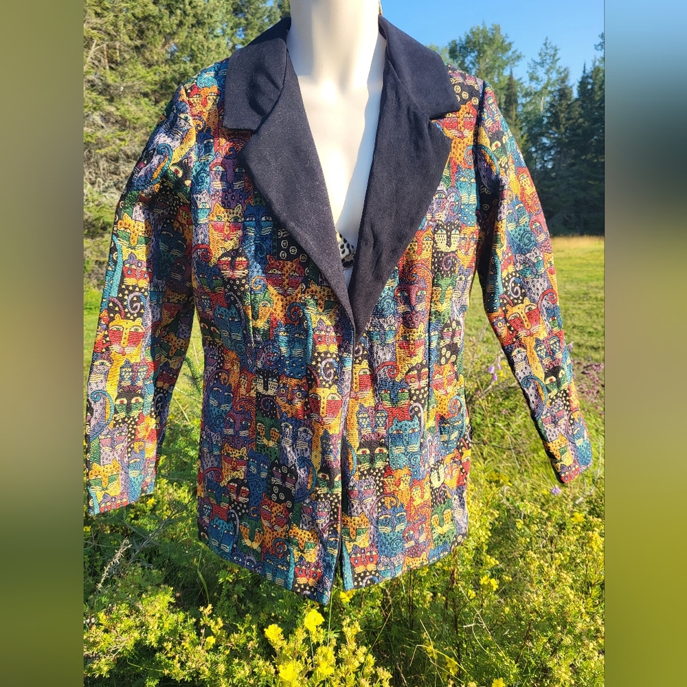 "Tapestry Kitties" Serengeti Multicolor Patterned Blazer
